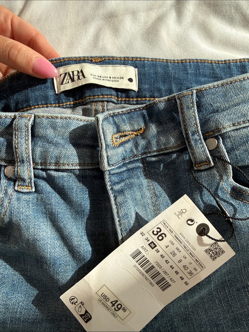 ZARA Women's Skinny Jeans in Light Blue Denim